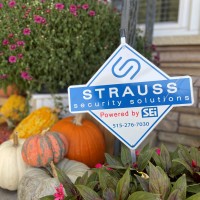 strausslock.com
